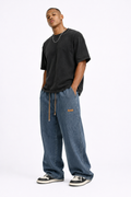 Essential Urban Denim™ – Pantalón Oversize Streetwear para Hombre | Fit Relajado Premium