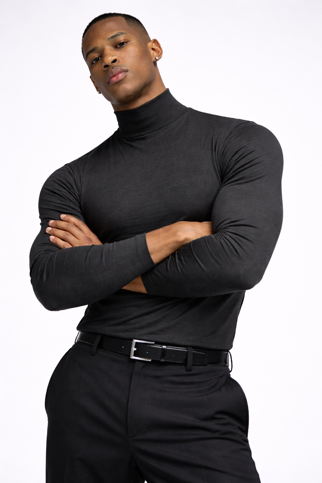 Camiseta de Cuello Alto Ajustada – Estilo Minimalista Premium