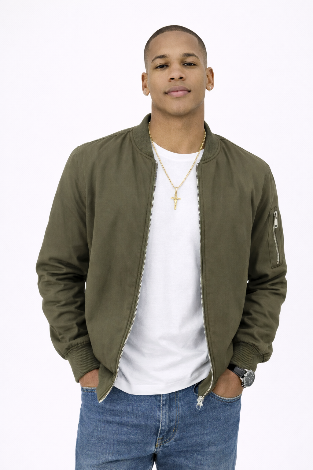 Collar Divine Cross™ – Colgante Clásico de Cruz con Cadena Elegante