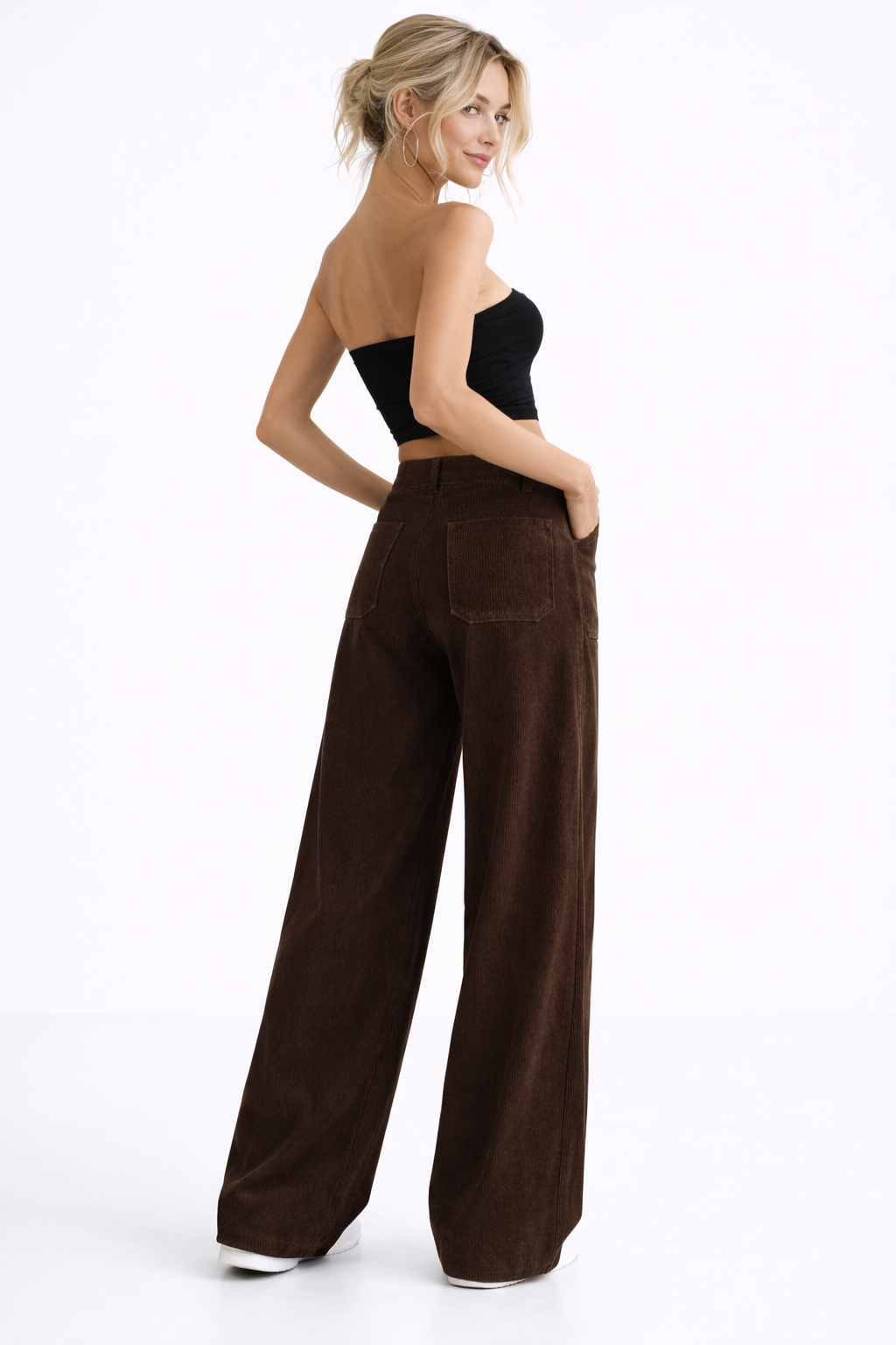 Pantalón UrbanSoft™ – Corte Amplio con Ajuste Cómodo