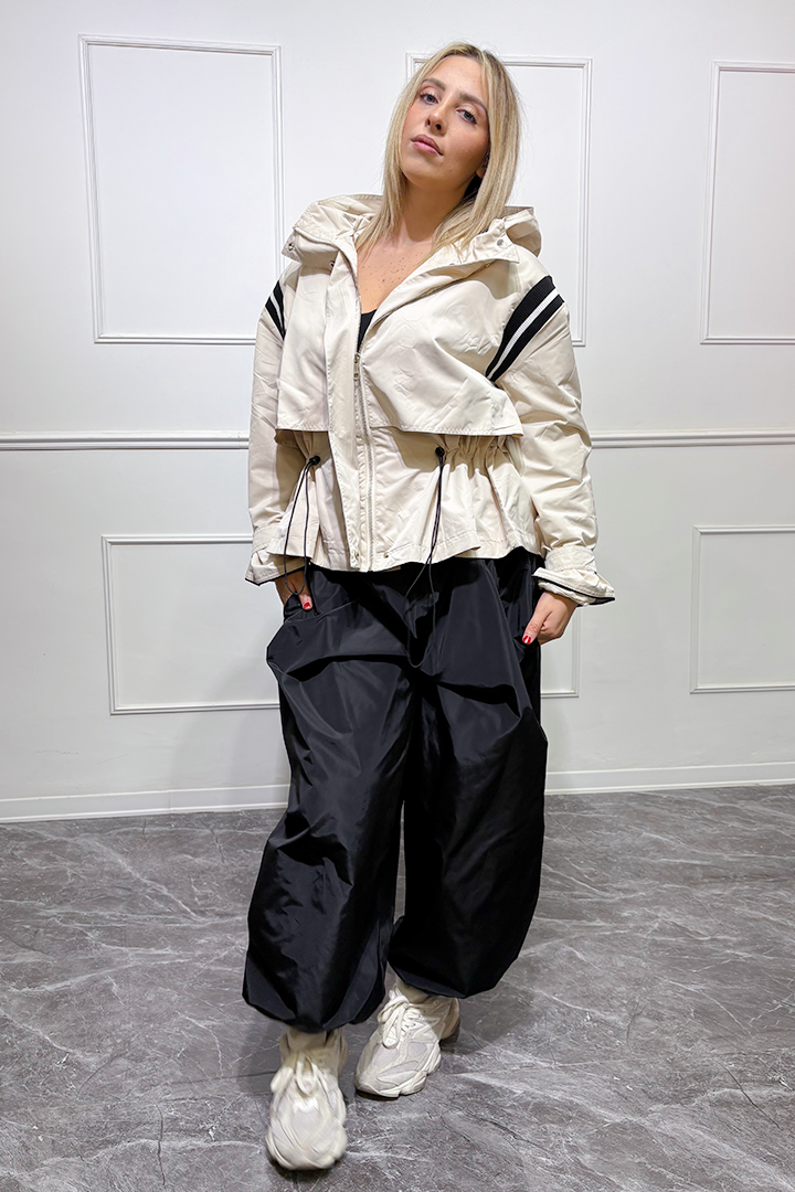 Chaqueta Urban Motion™ — Cortavientos Oversize con Capucha