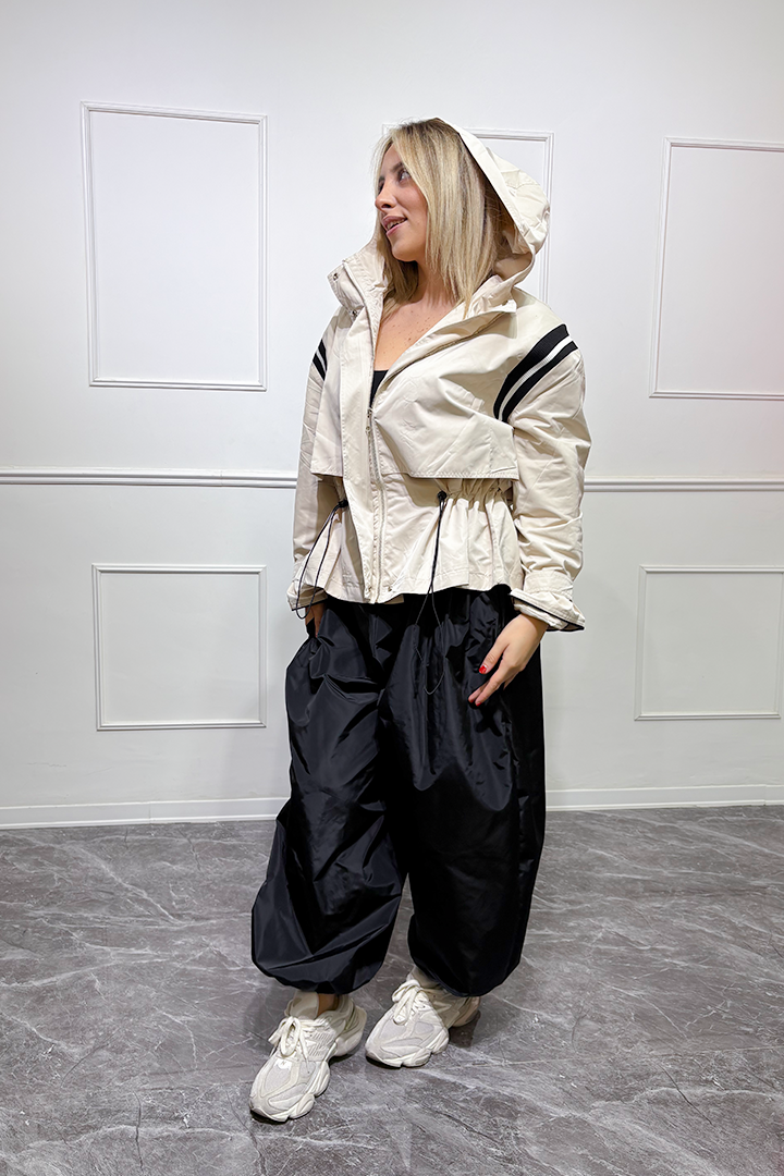 Chaqueta Urban Motion™ — Cortavientos Oversize con Capucha