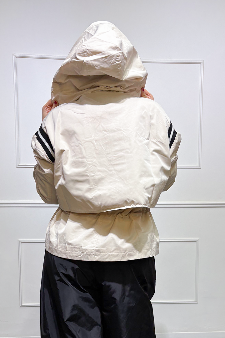Chaqueta Urban Motion™ — Cortavientos Oversize con Capucha