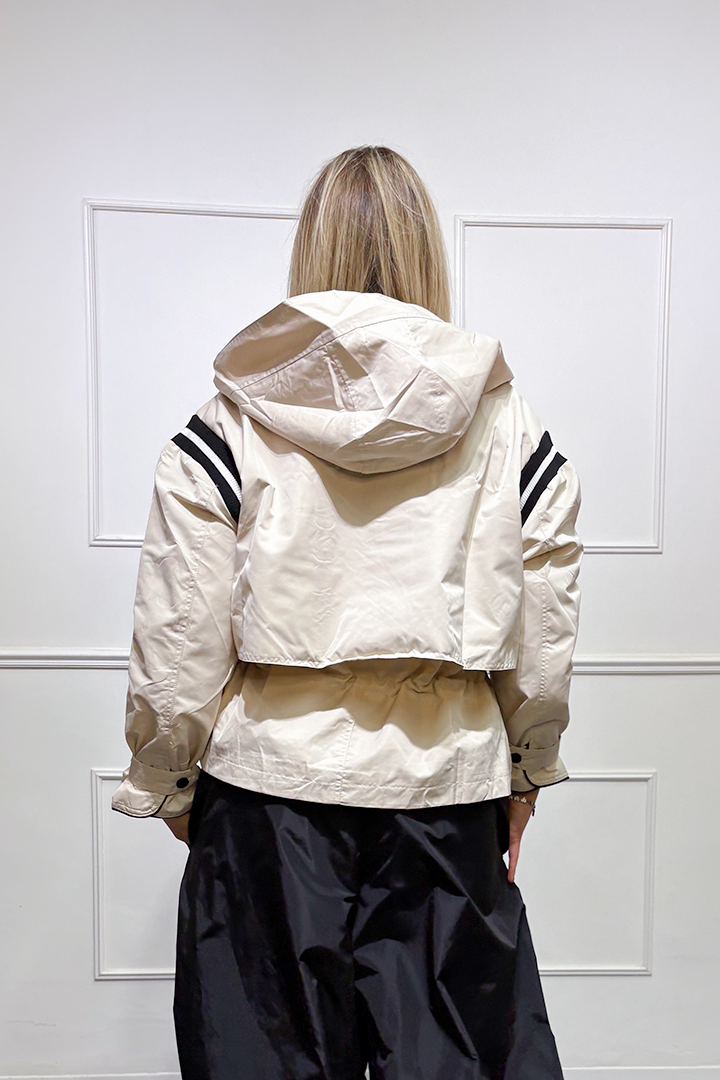 Chaqueta Urban Motion™ — Cortavientos Oversize con Capucha