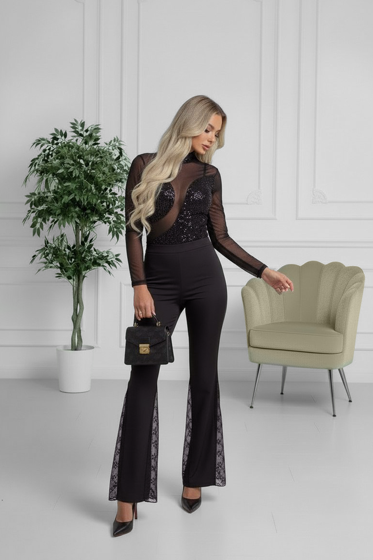 Noir Glam™ – Mono Elegante con Transparencias y Detalles Brillantes