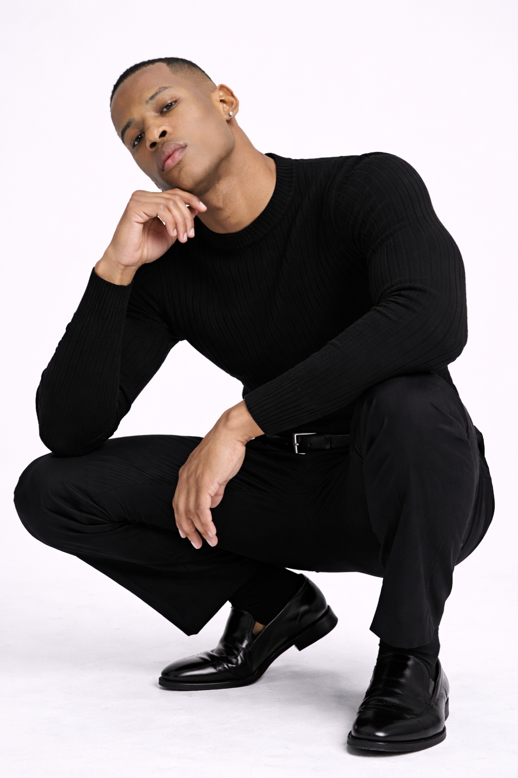 Suéter Essential Fit™ – Estilo Minimalista y Ajustado