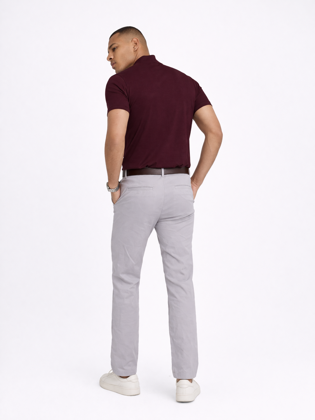 Camiseta Mock Neck Essential Fit™ de Estilo Minimalista Premium